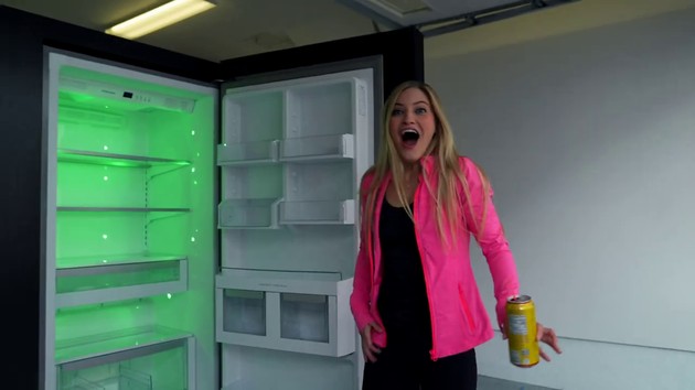 iJustine　Xbox　冷蔵庫　XboxSeriesX　マイクロソフト