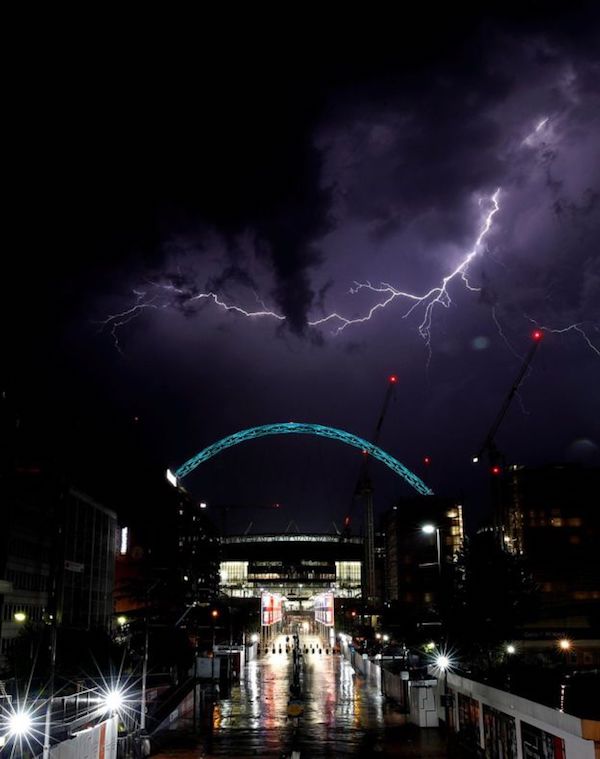 あらゆる雷雨の母（Mother of all thunderstorms）に関連した画像-09