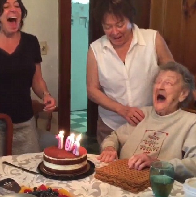 １０２歳の誕生日に関連した画像-04