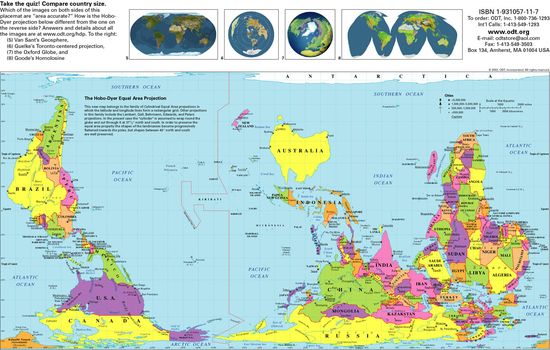 黒板にフリーハンドで世界地図を描いていく先生に関連した画像-06