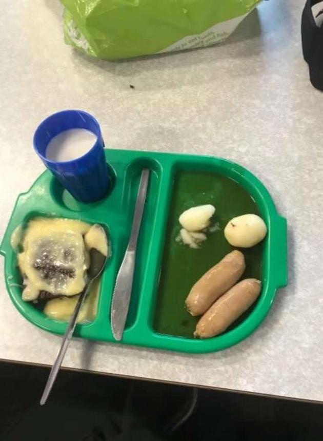 ・イギリスの小学校で出された給食に関連した画像-02