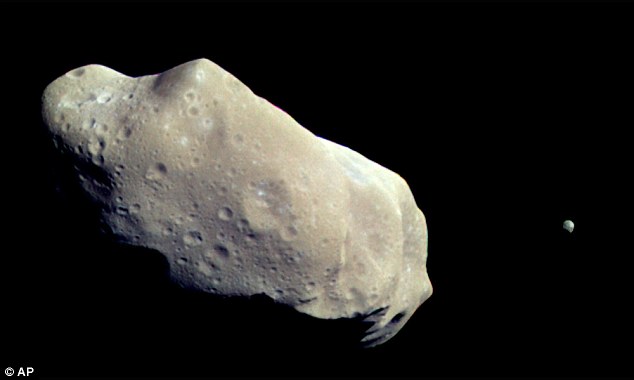 小惑星「2011 UW-158」に関連した画像-06