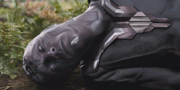 ピンクダイヤモンド　アメリカ　リル・ウージー・ヴァート　肉体改造